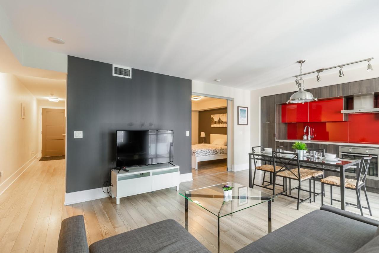 Appartement Across From The Cn Tower, Metro Toronto Convention Centre And Rogers Centre In Downtown Toronto Core Extérieur photo