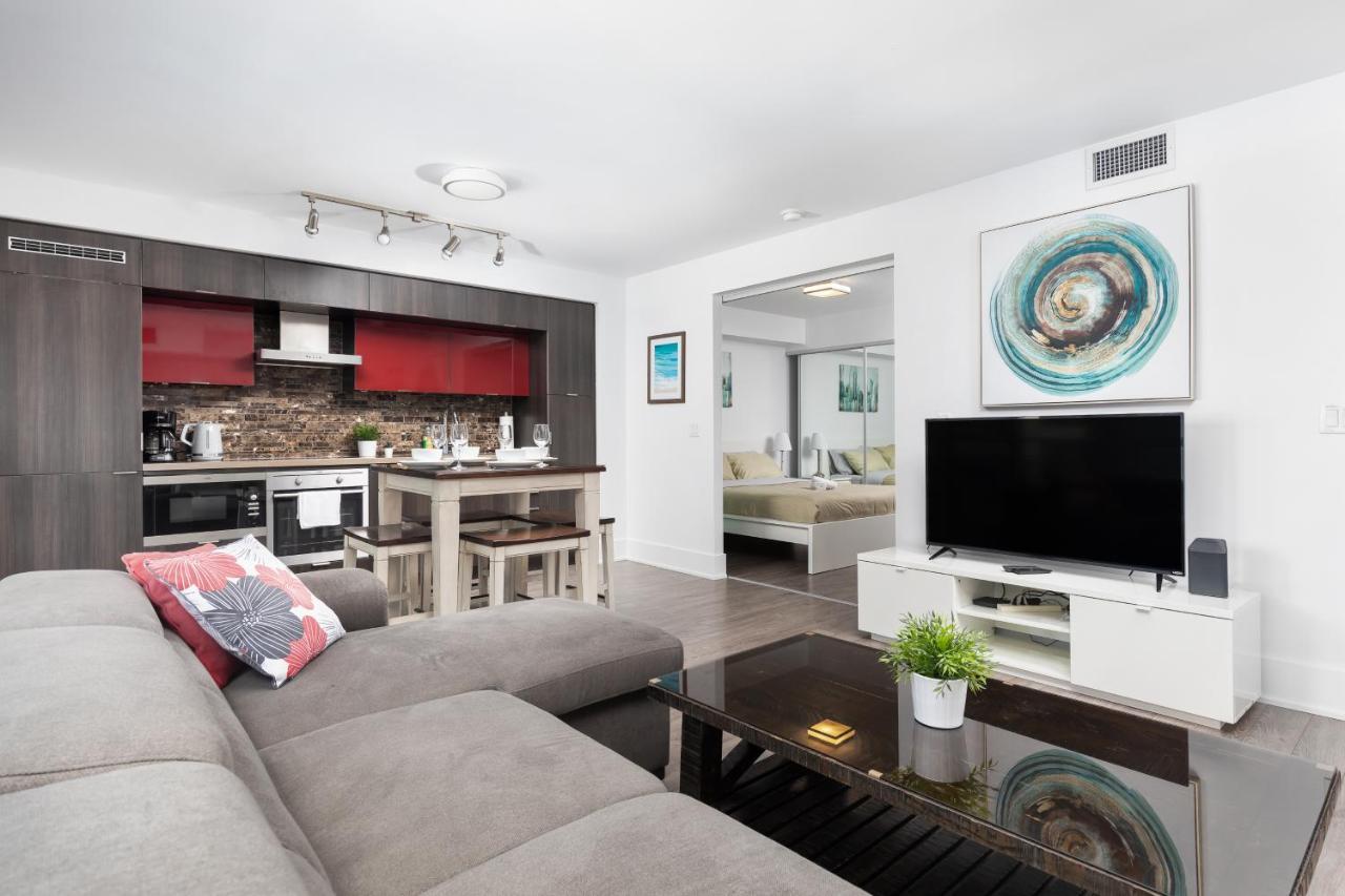 Appartement Across From The Cn Tower, Metro Toronto Convention Centre And Rogers Centre In Downtown Toronto Core Extérieur photo